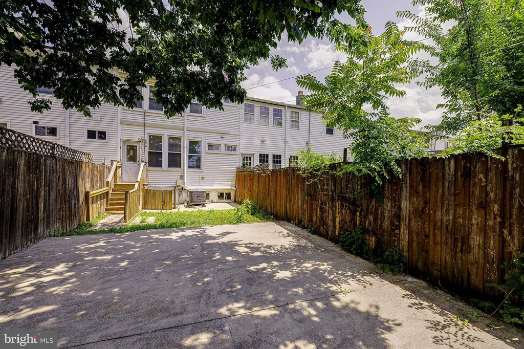 5518 13th Street NW, Washington, DC 20011