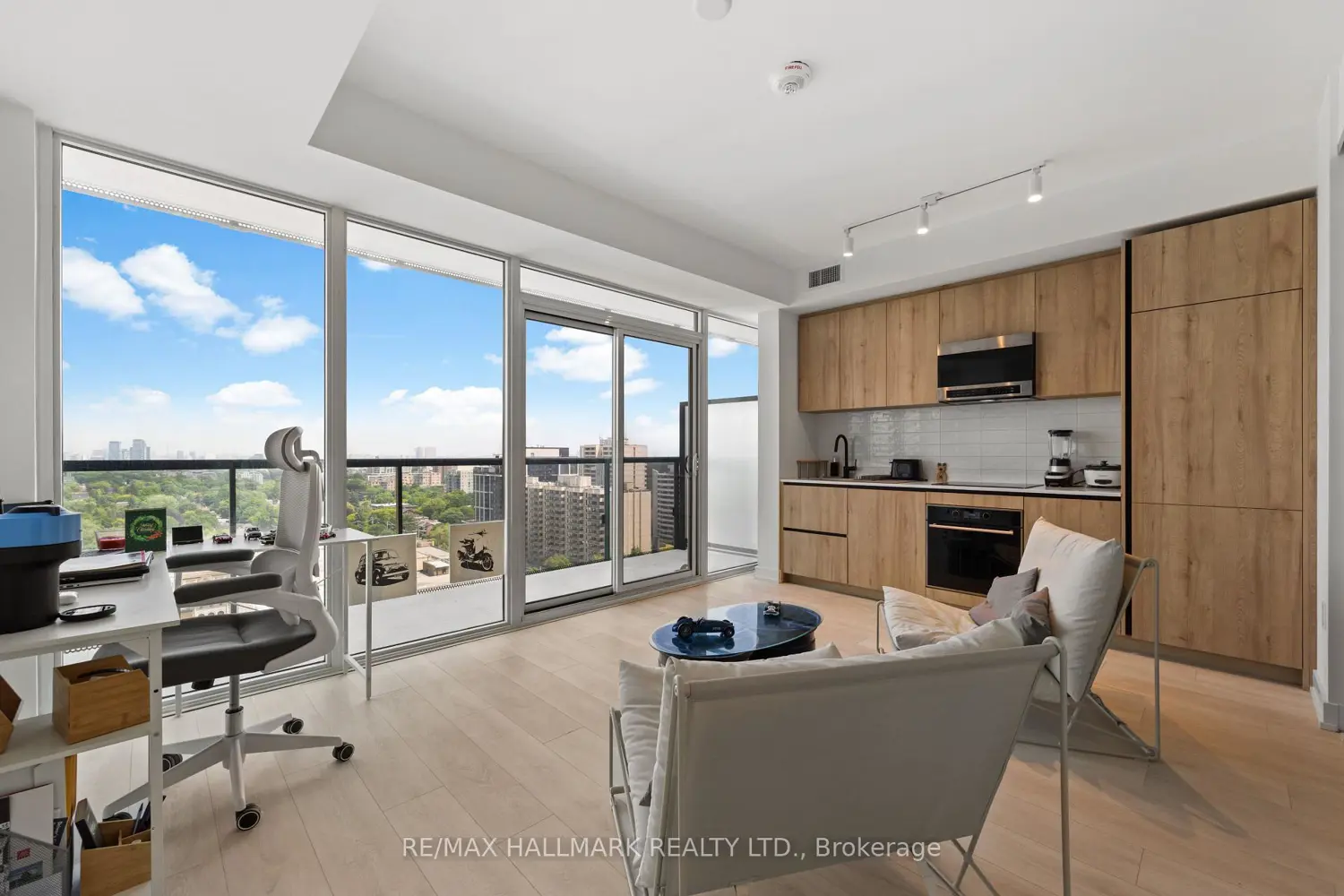 127 Broadway Avenue 1611
