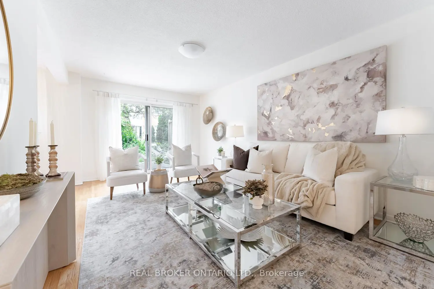 10 Leith Hill Road 15 photo 2