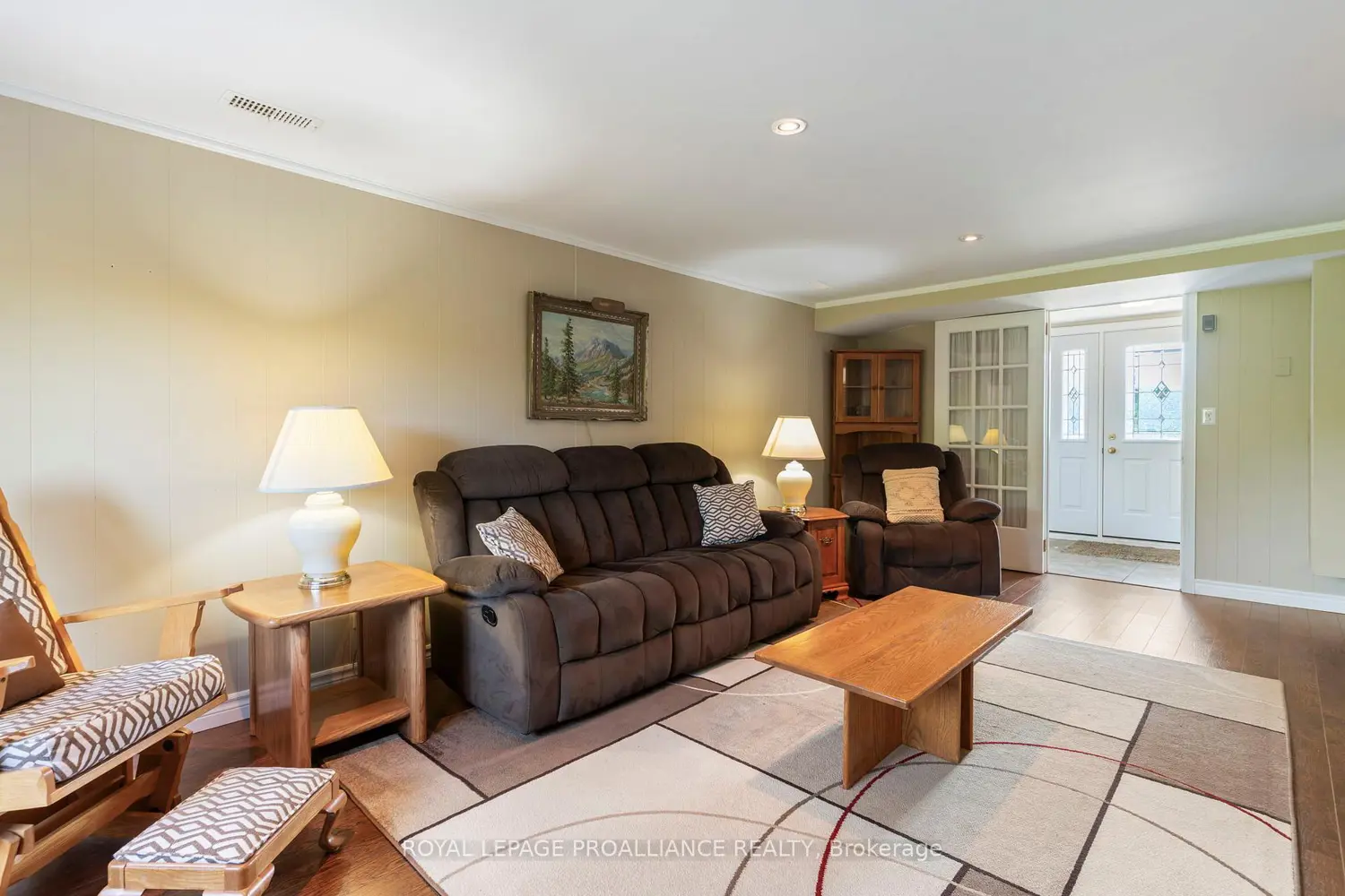 1 Hardy Crescent photo 2