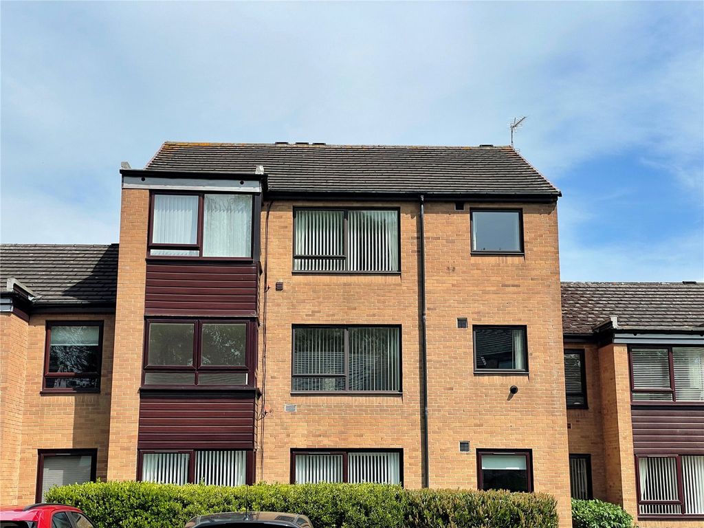 2 bed flat for saleMayfair Gardens, Ponteland, Newcastle Upon Tyne, Northumberland NE20