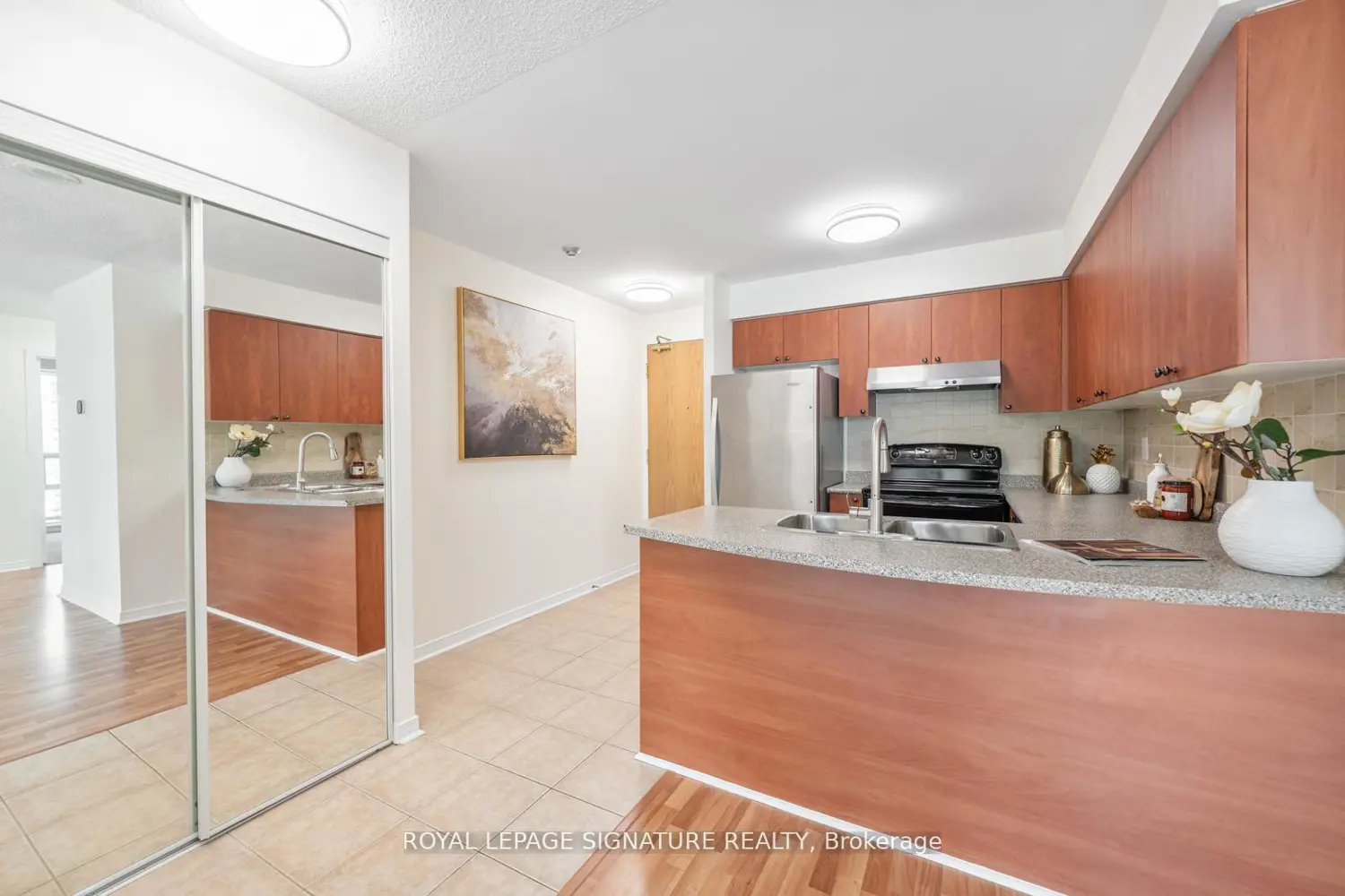 5508 Yonge Street 508 photo 5