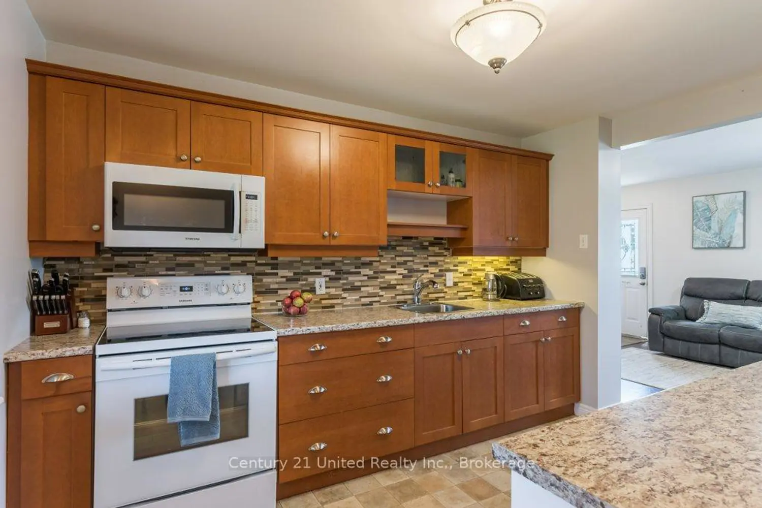 470 O'connell Road photo 5