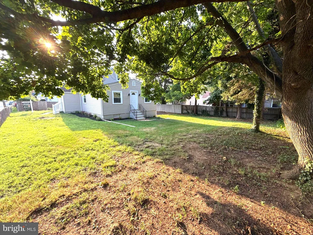 407 W Summit Avenue, Wilmington, DE 19804