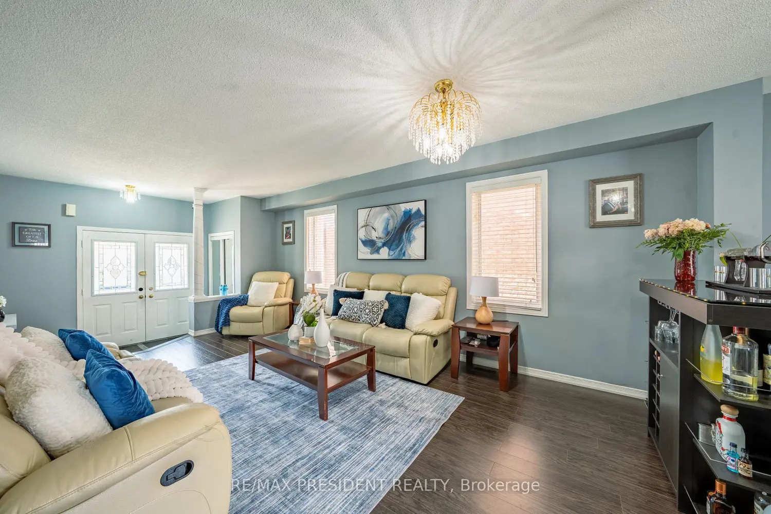 4 Redfinch Way photo 2
