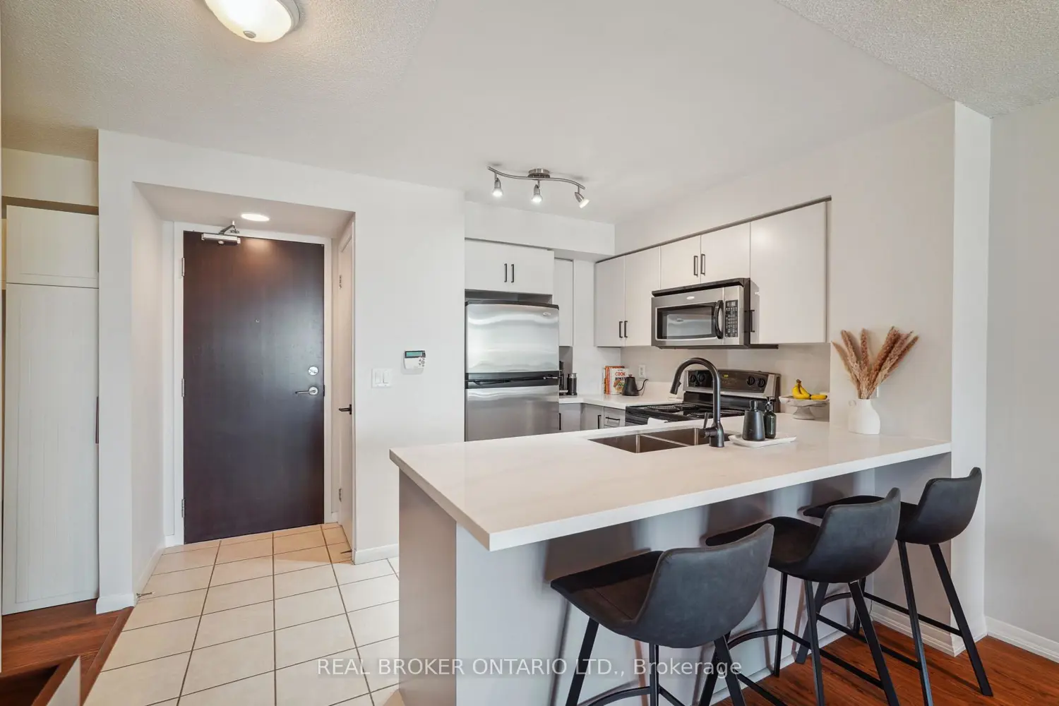 231 Fort York Boulevard 615 photo 4