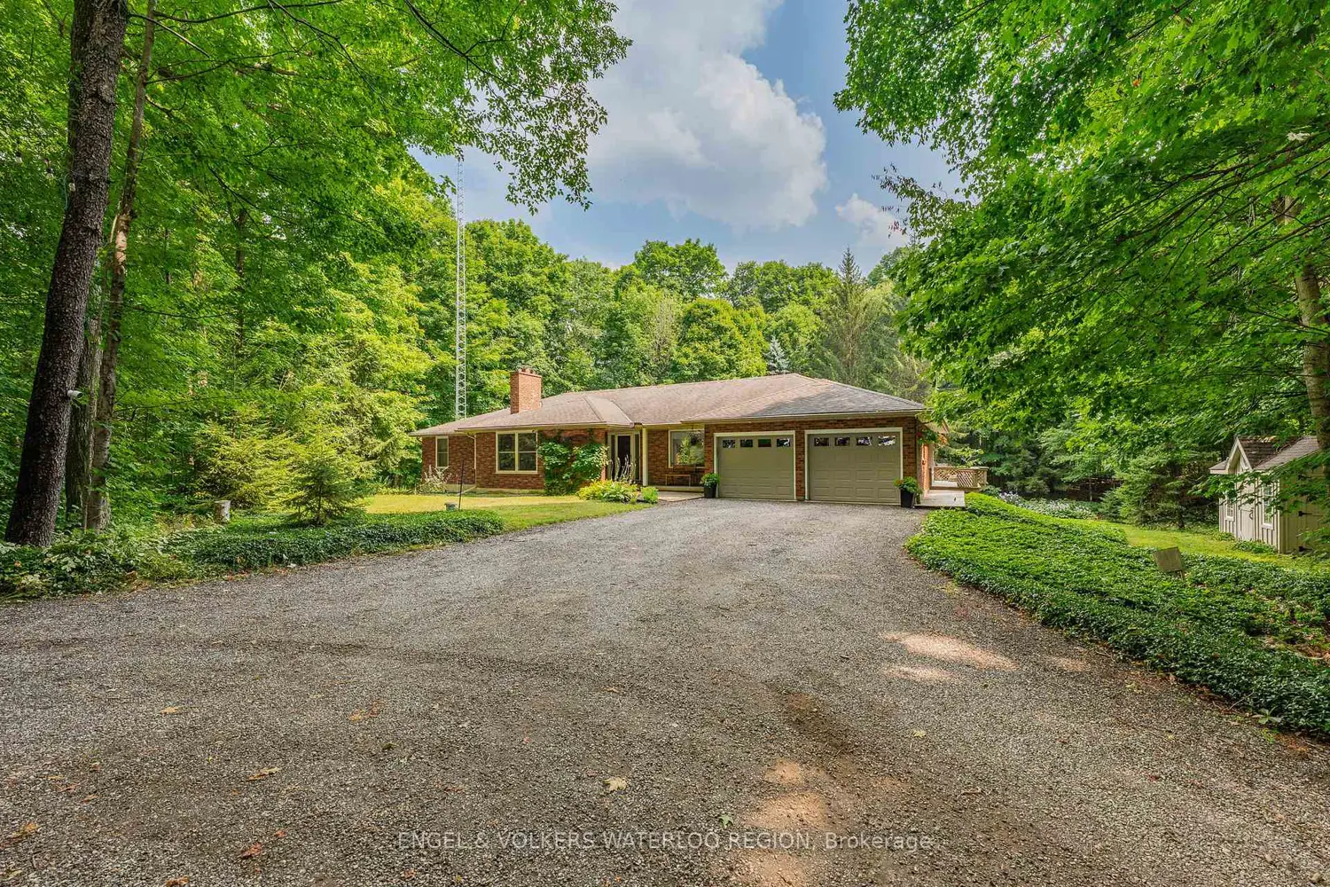 1283 Wilby Road photo 3