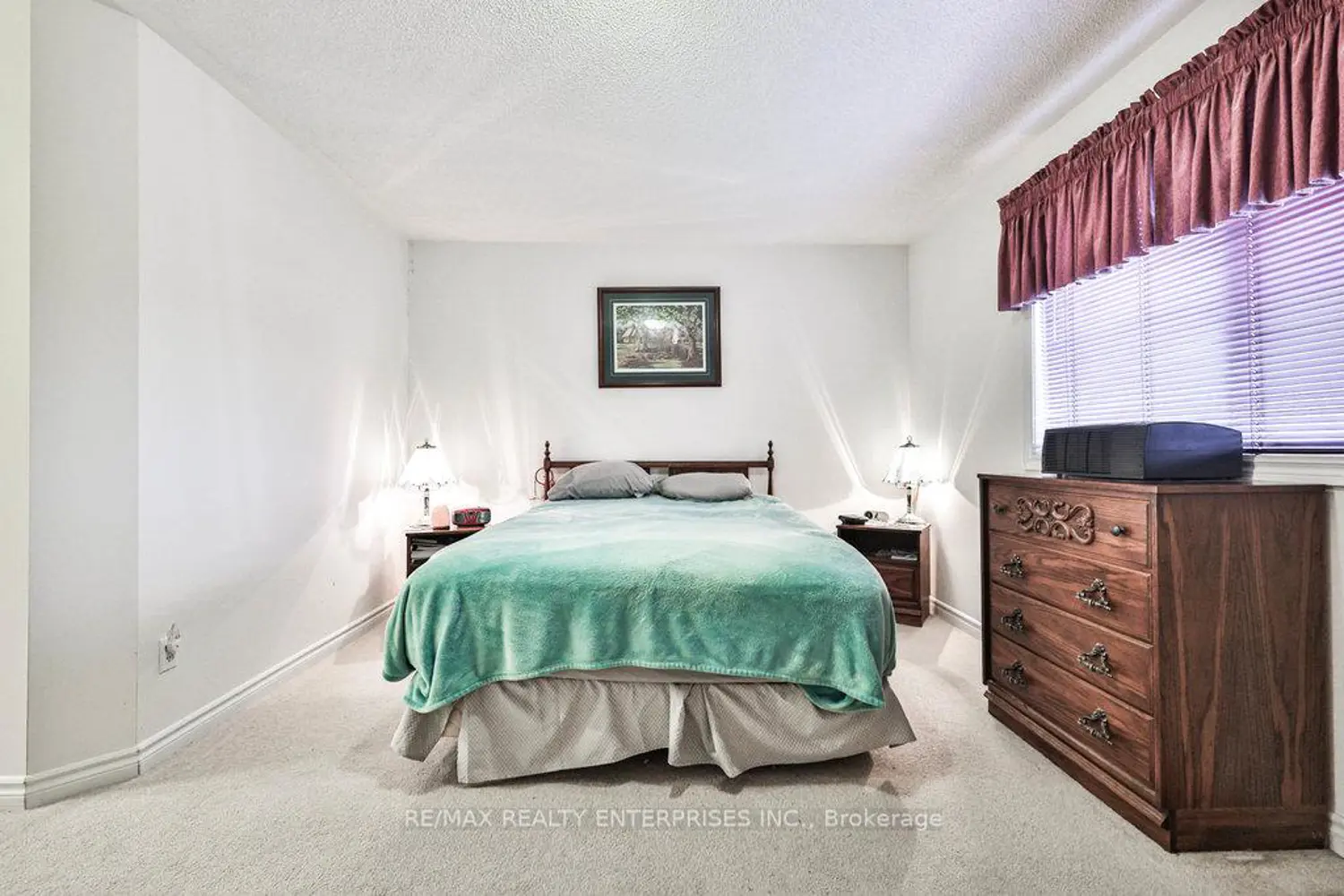 3 Jack Kenny Court photo 4