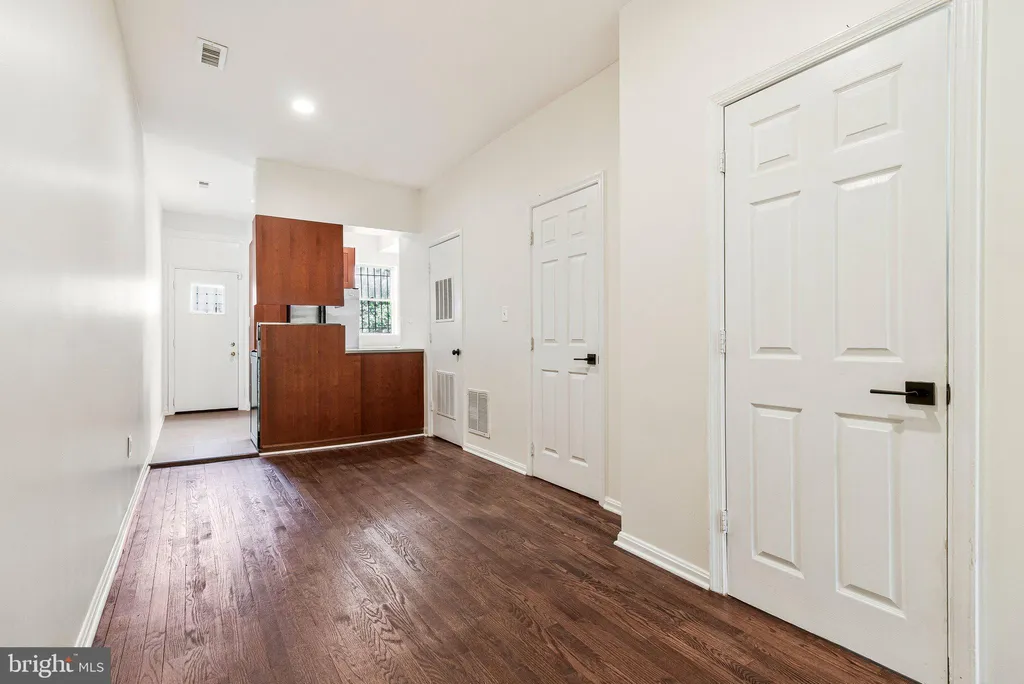 1265 Morse Street NE, Washington, DC 20002 photo 3