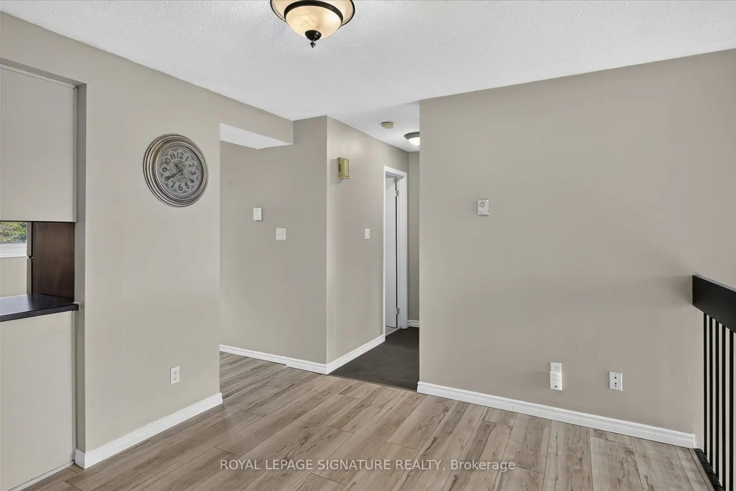 30 Champlain Crescent 36 photo 5