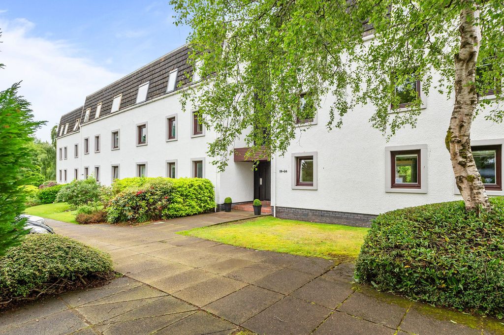 2 bed flat for saleGuthrie Court, Gleneagles Village PH3