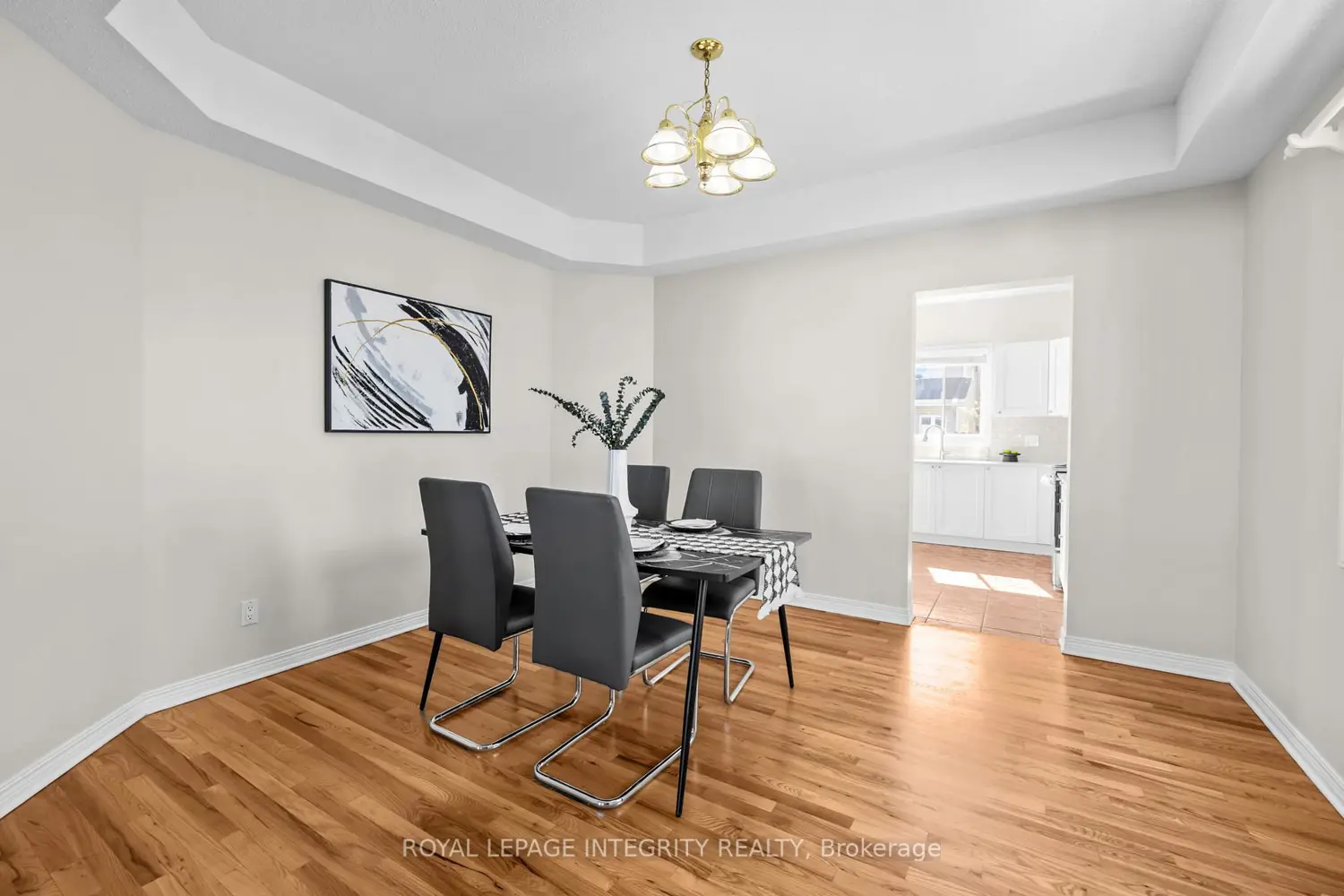 4 Tamarack Place photo 3
