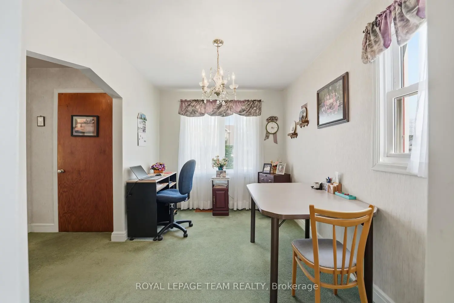 84 Rita Avenue photo 2
