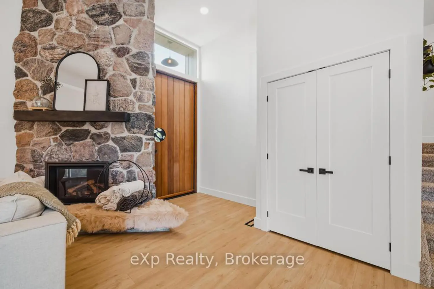 40481 Howick-Turnberry Road photo 3