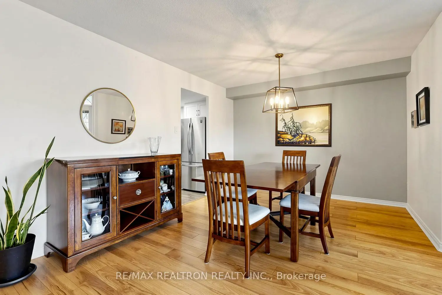 14924 Yonge Street photo 2