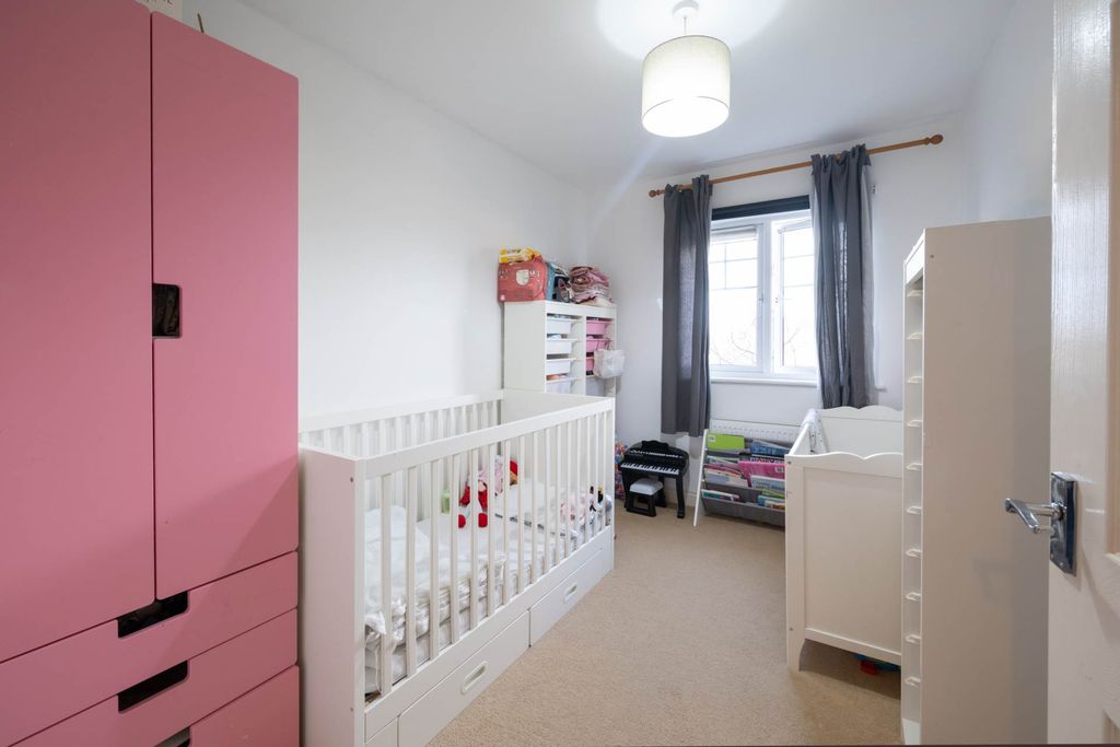 2 bed flat for saleRiverside Close, Bridgwater TA6 photo 5