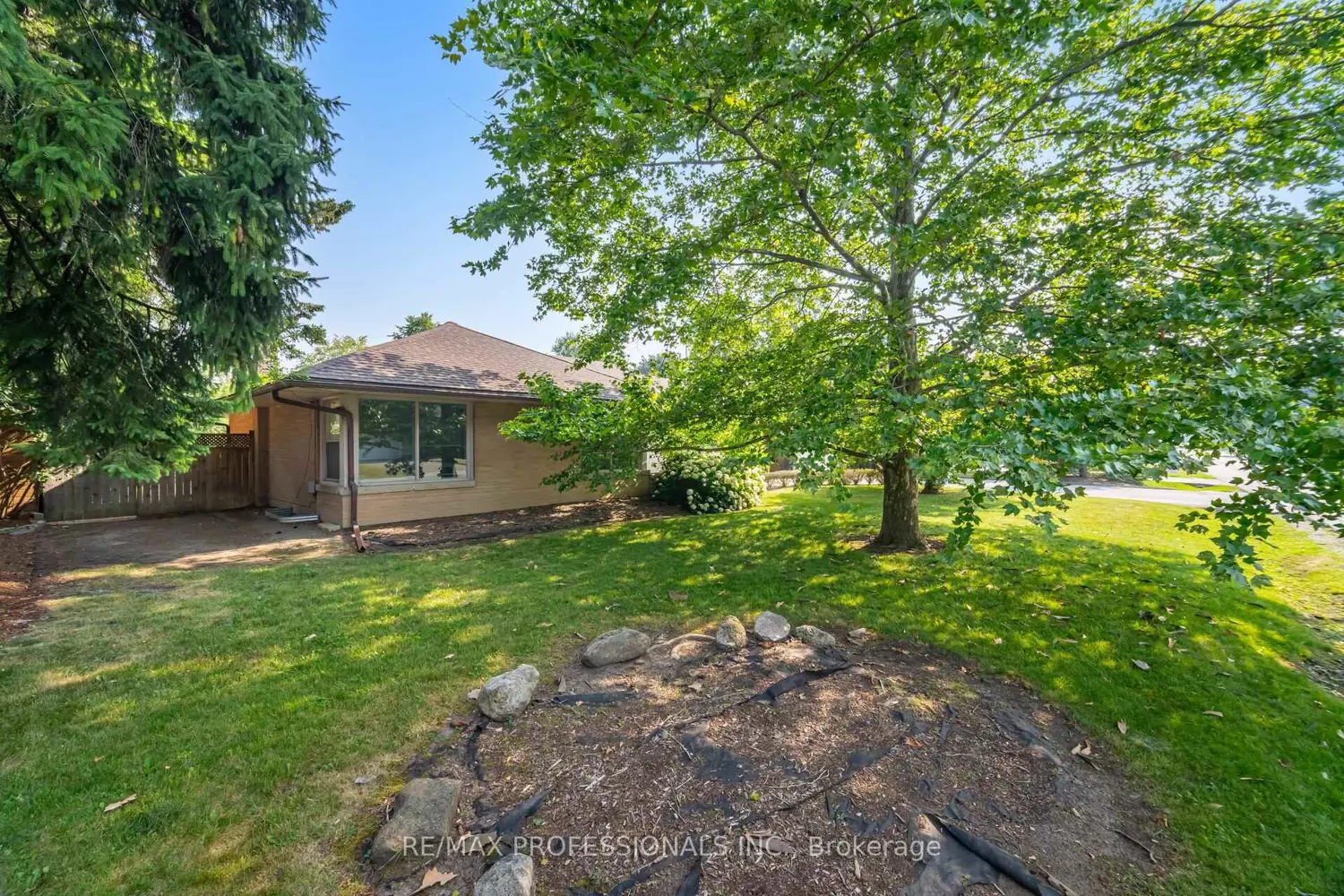 55 Bywood Drive photo 5