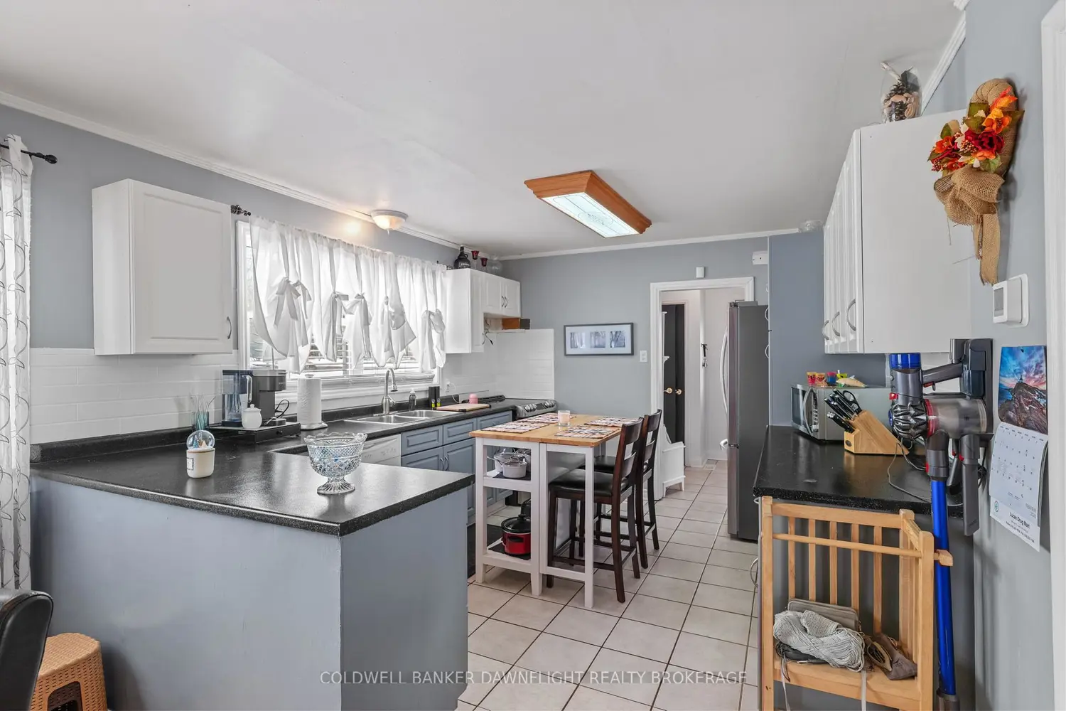 115 Columbia Drive photo 2