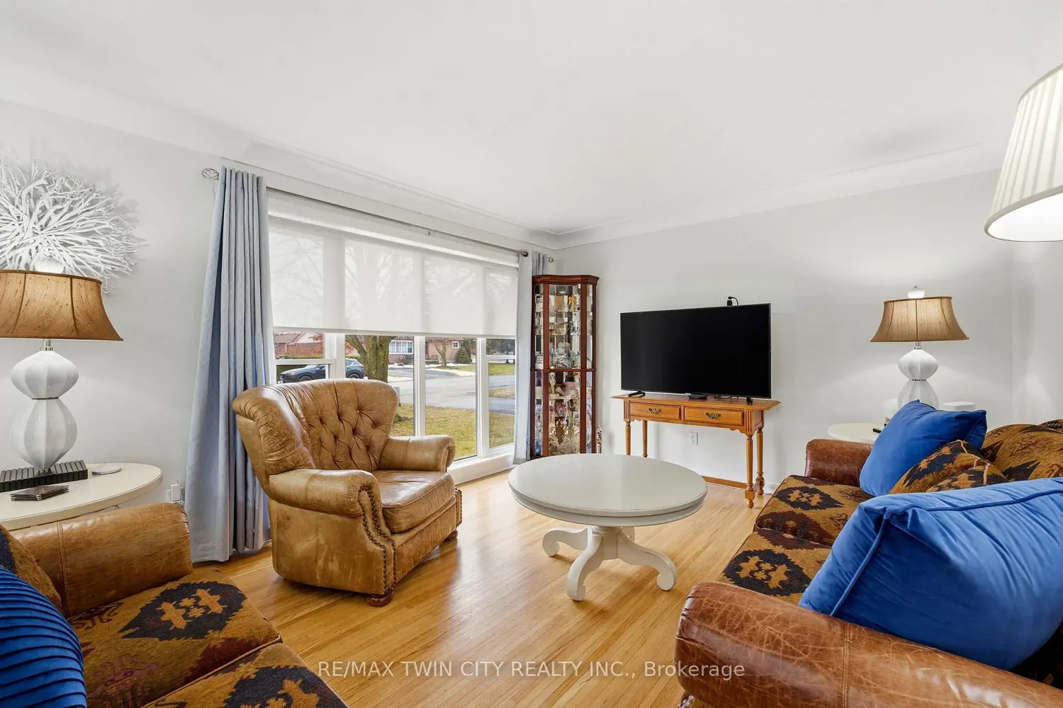 168 Montclair Crescent photo 5