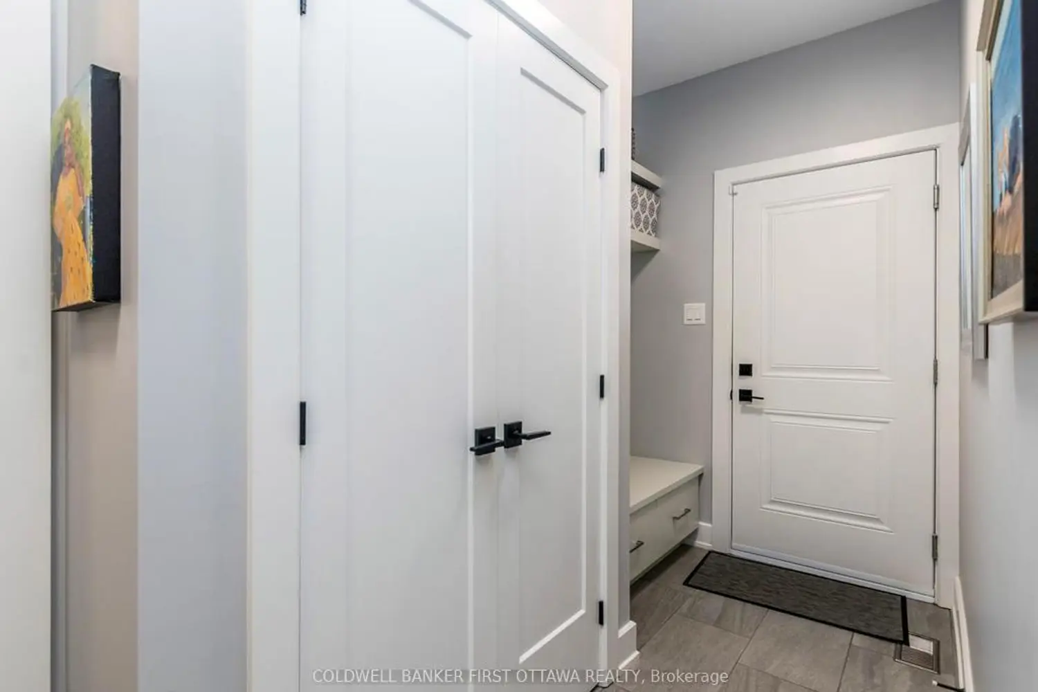76 Bald Eagle Crescent photo 3