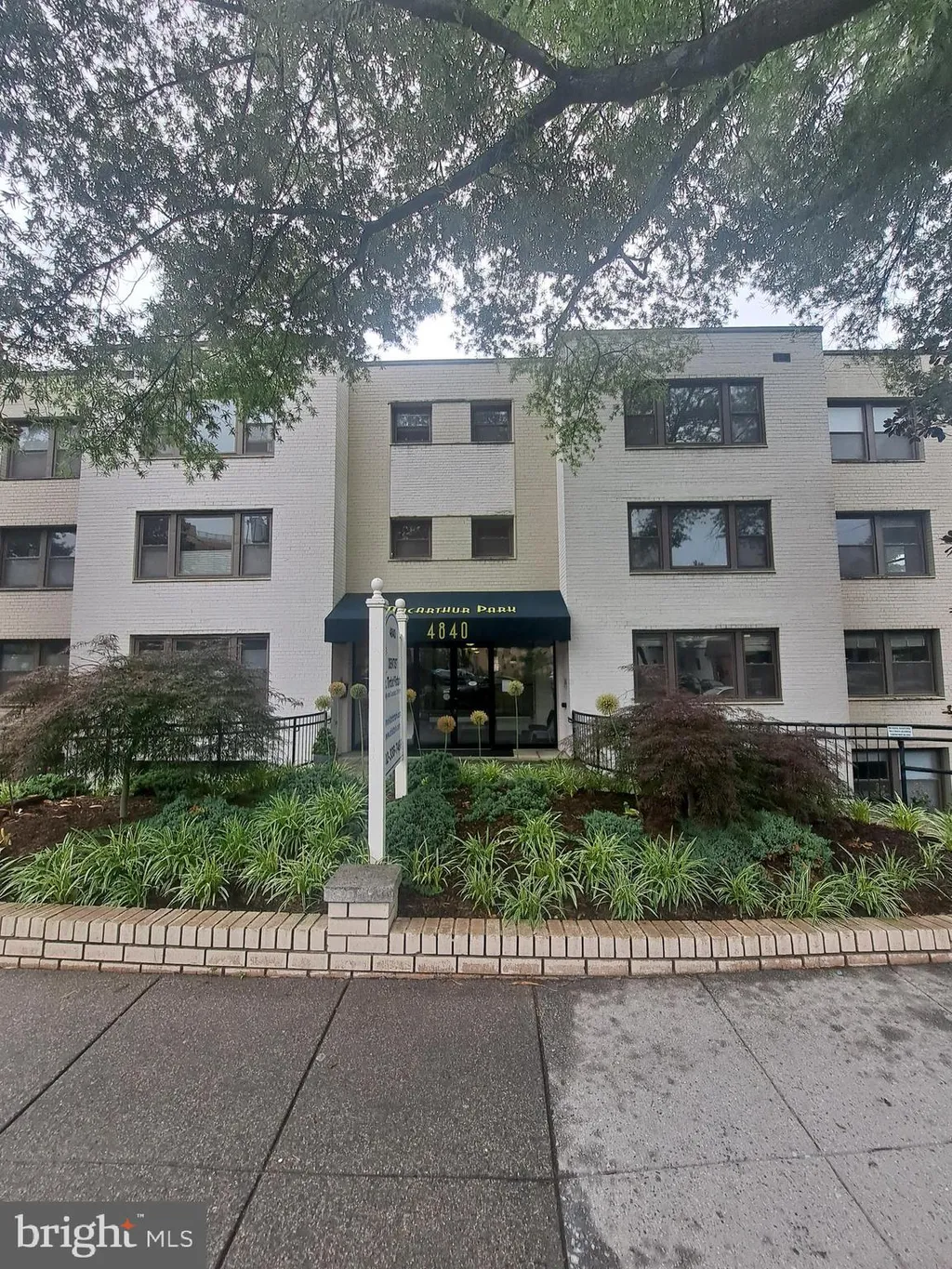 4840 Macarthur Boulevard NW Unit 307, Washington, DC 20007 photo 3