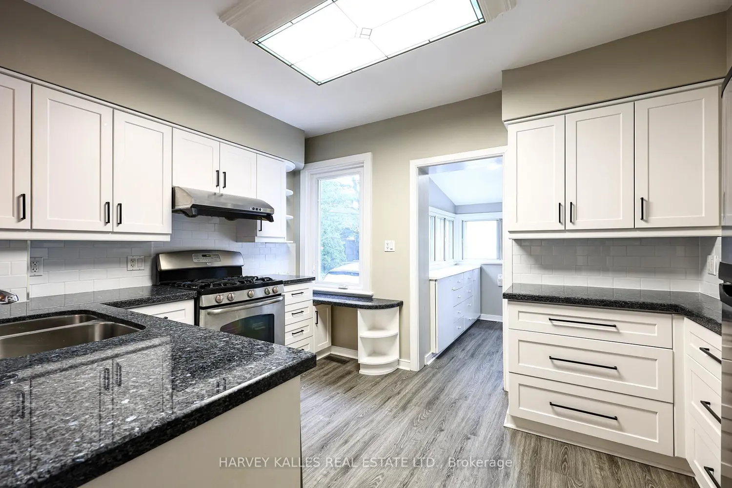 638 Milverton Boulevard photo 4