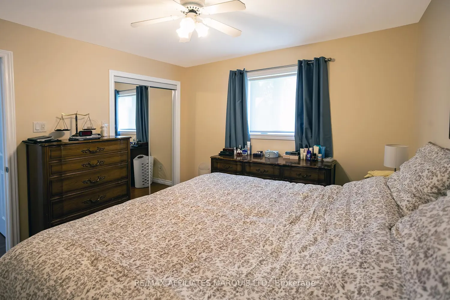 12057 Lakekshore Drive photo 5
