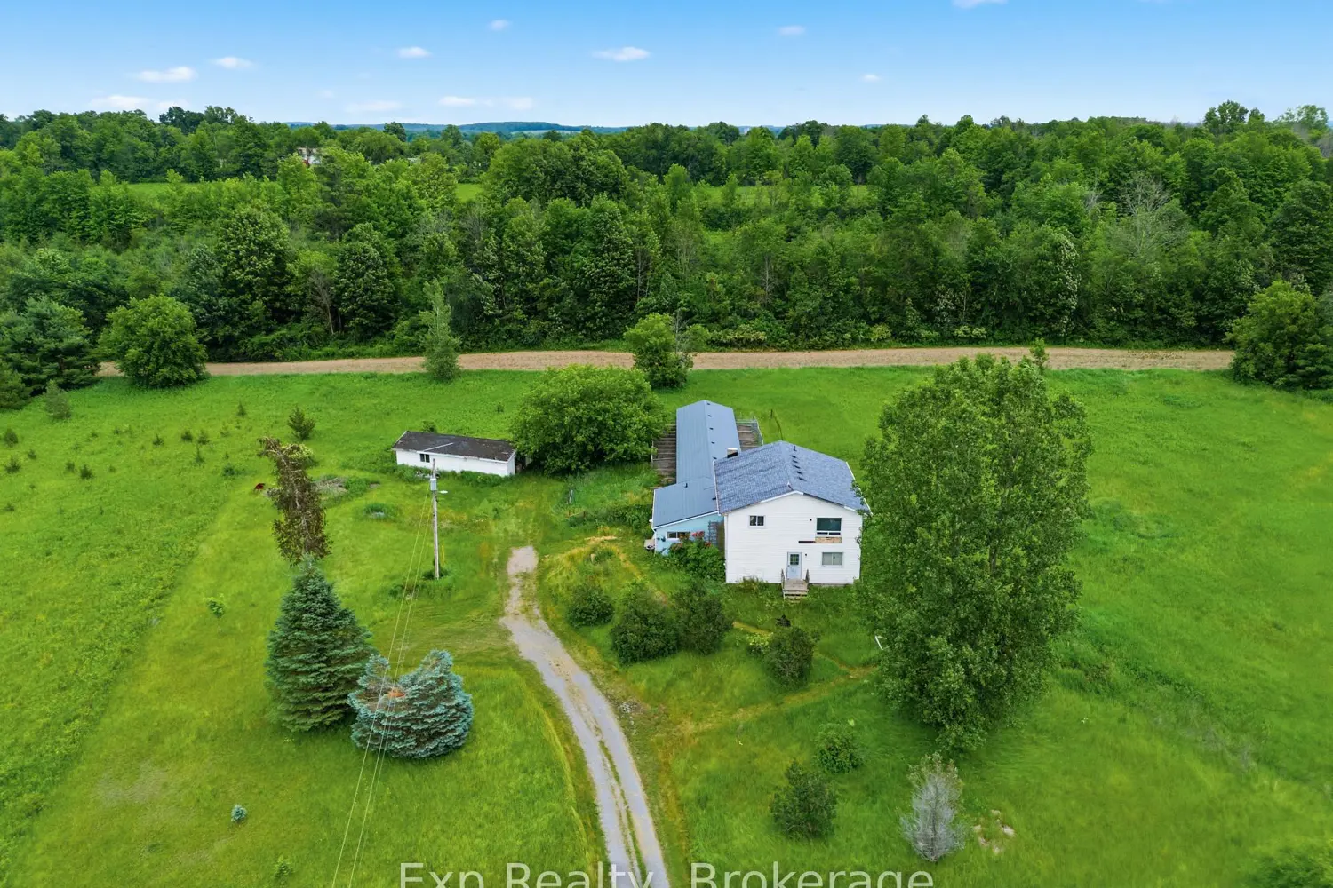 700 Old Madoc Road photo 2