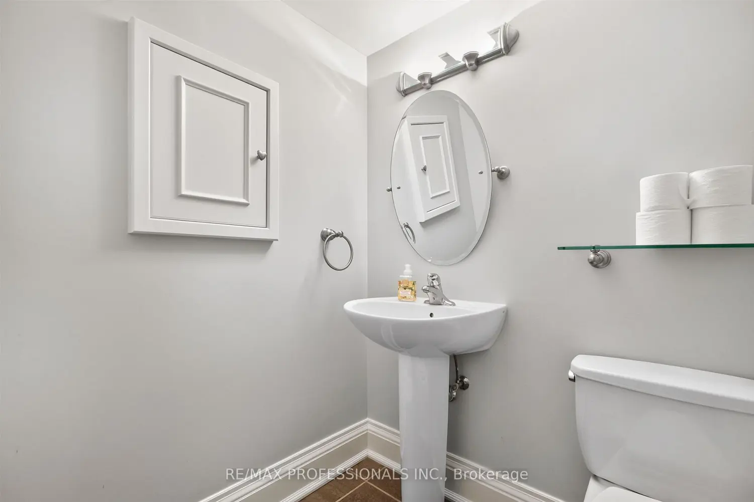 28 Aylesbury Road photo 4