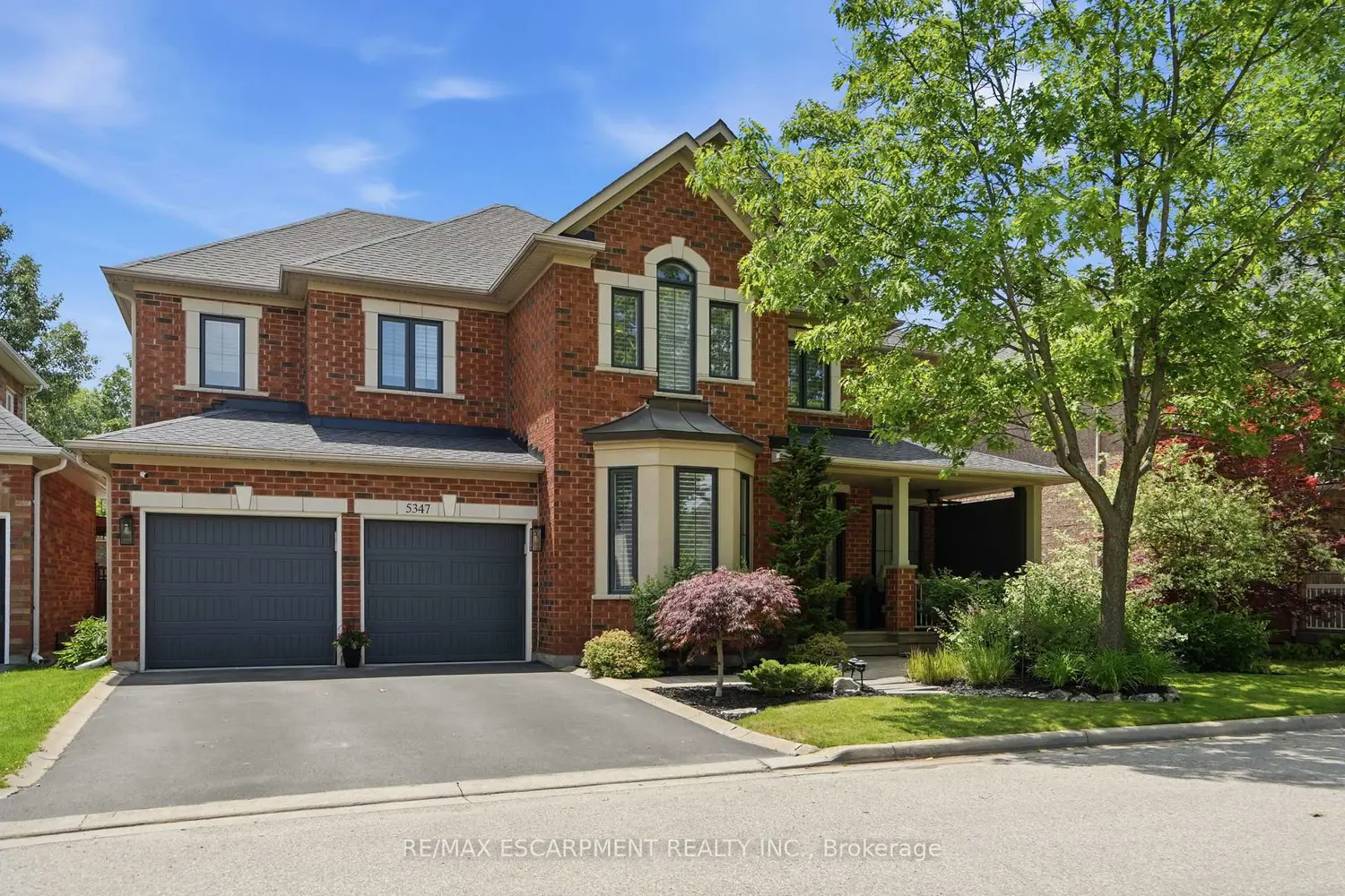 5347 Jameson Crescent
