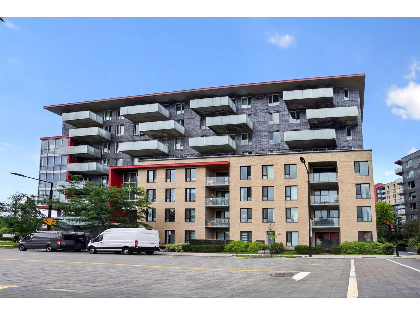 7361 Av. Victoria