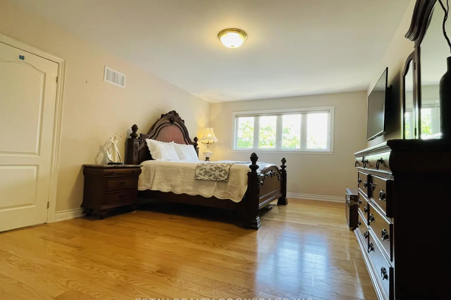 47 Pathlane Road photo 3