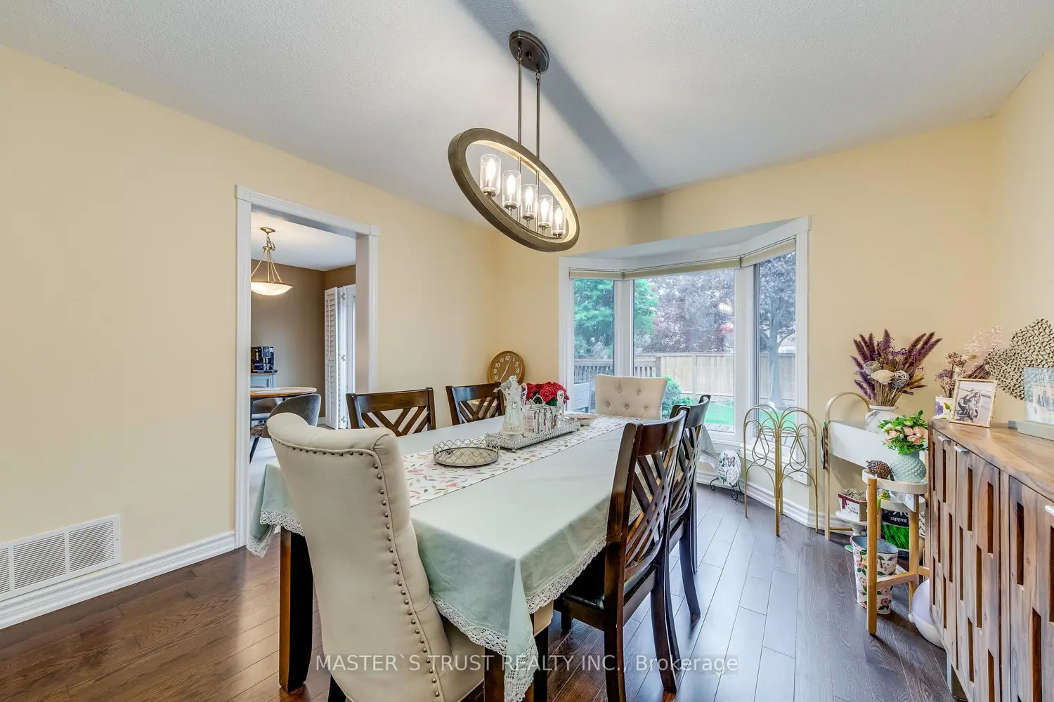 5428 Edencroft Crescent photo 5