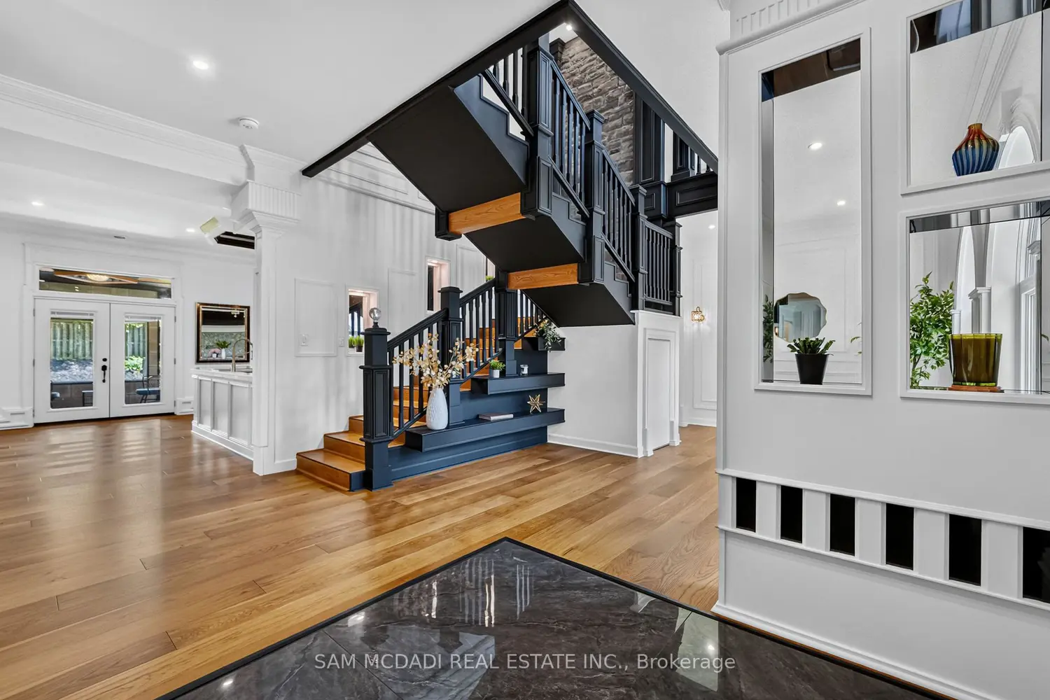 23 Cameron Drive photo 2