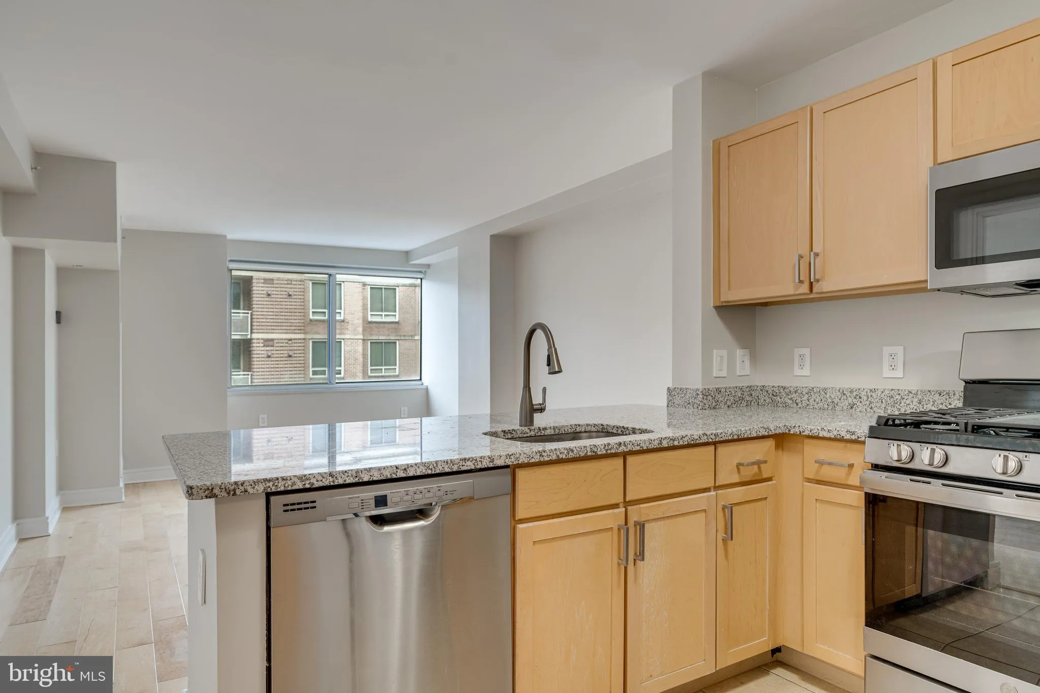 800 4th Street SW Unit S418, Washington, DC 20024
