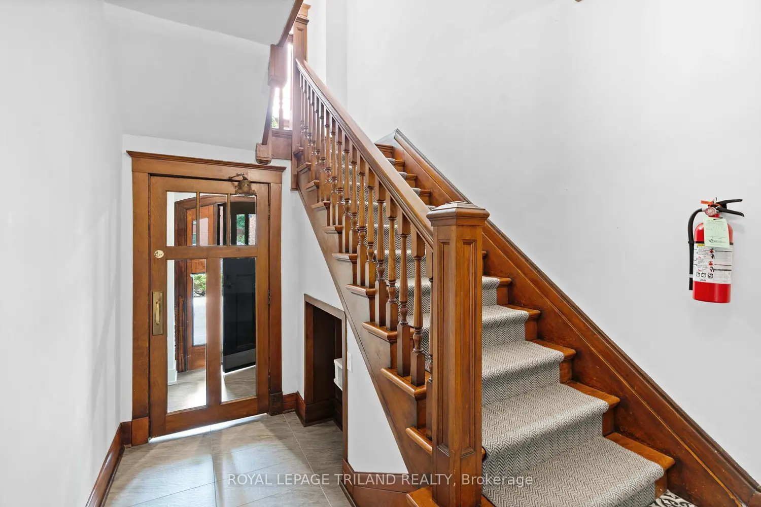 130 Windsor Crescent 3
