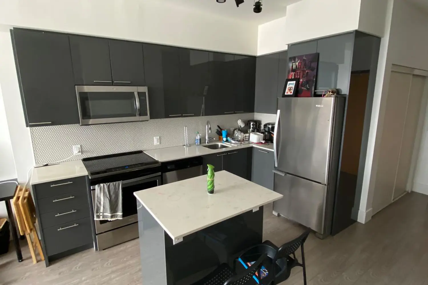 15 Prince Albert Boulevard 619 photo 2