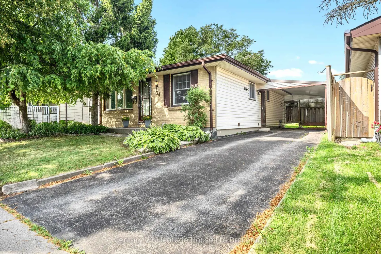 34 Dudley Crescent photo 2