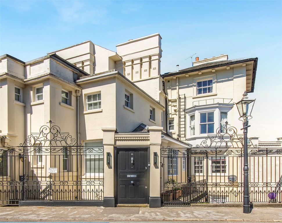 5 bed detached house for salePark Terrace, The Park, Nottingham NG1