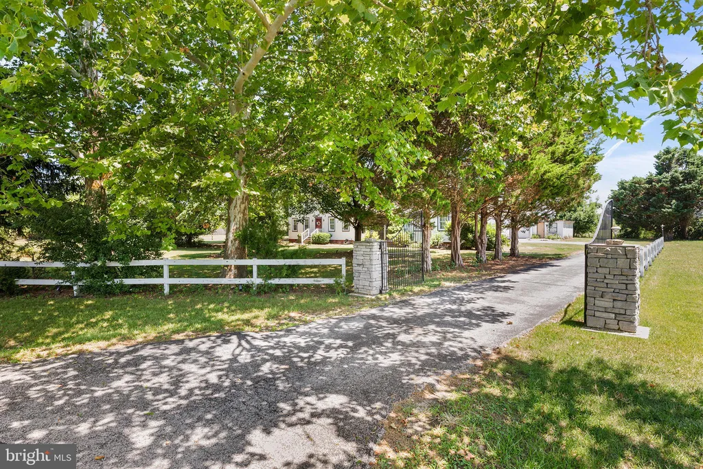 24 Valley Forge Drive, Milford, DE 19963 photo 3