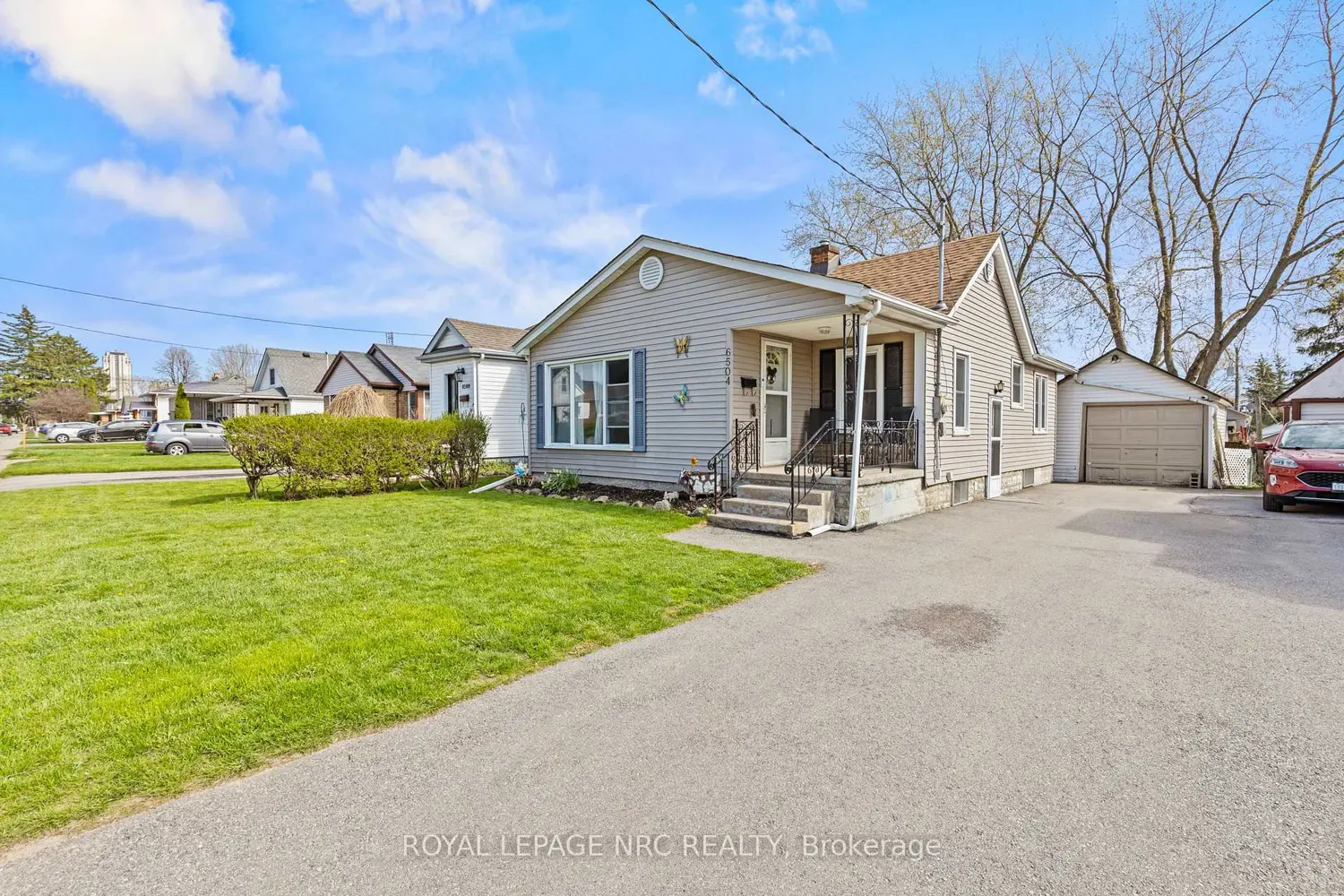 6504 Monroe Street photo 2