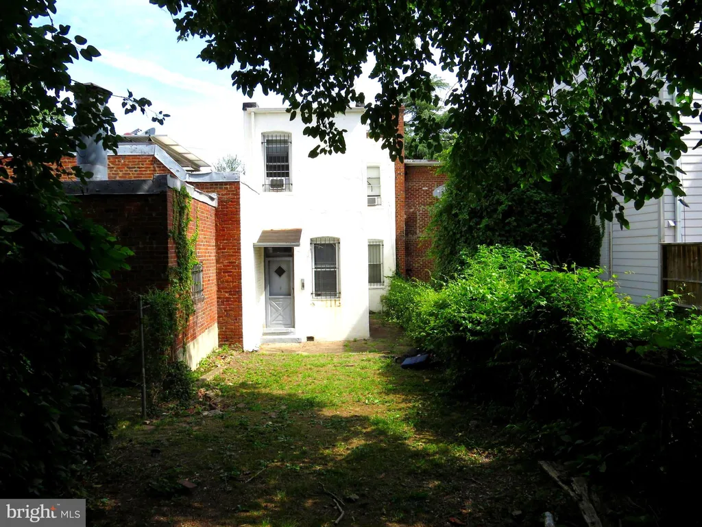 653 11th Street NE, Washington, DC 20002