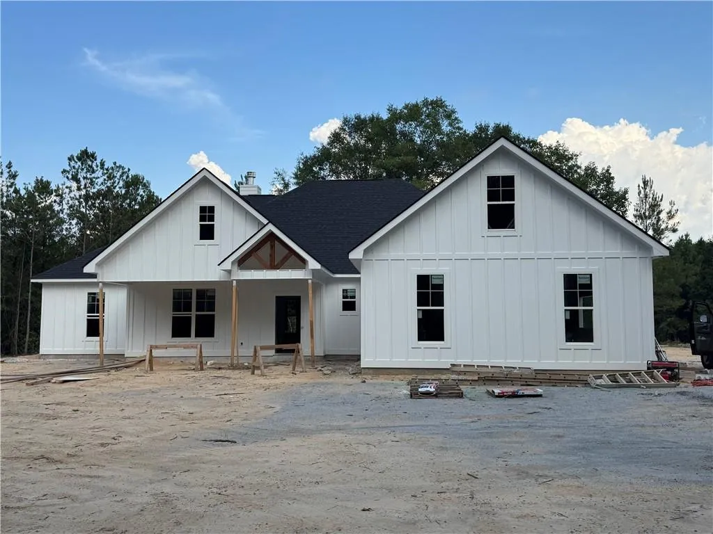 9135 Lee Rd 175, Salem, AL 36874