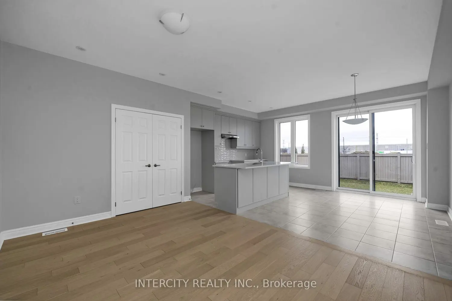 162 Mumbai Drive photo 5