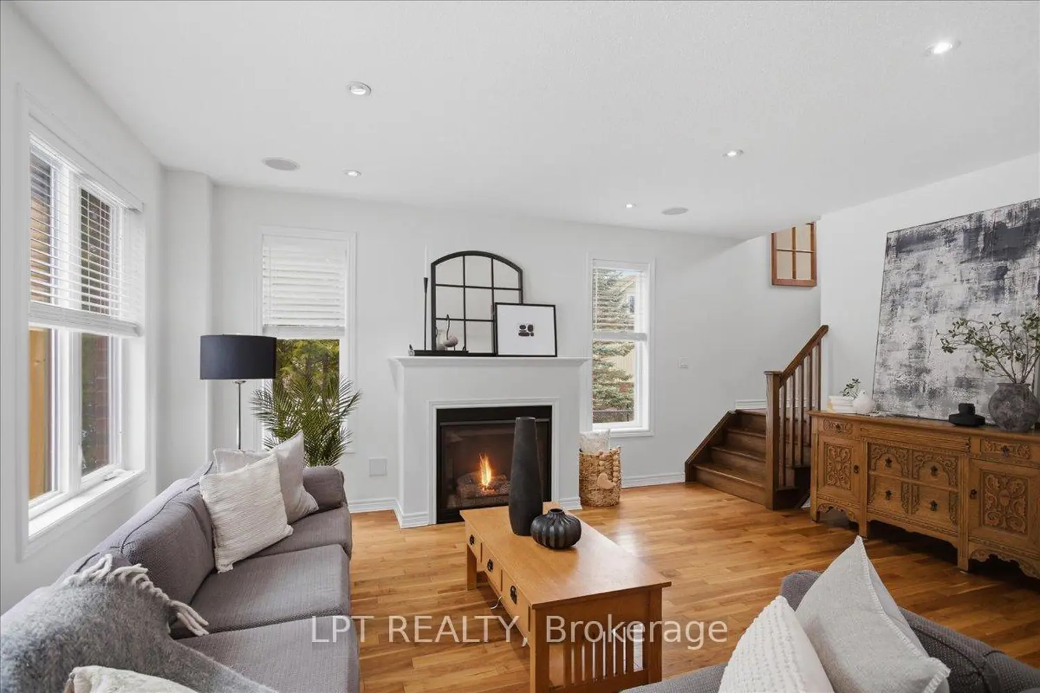 62 Williams Street photo 3