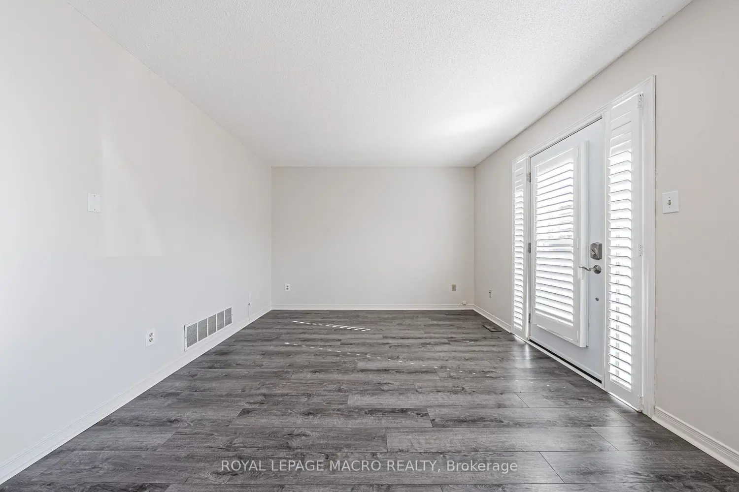 122 Bunting Road 109 photo 5