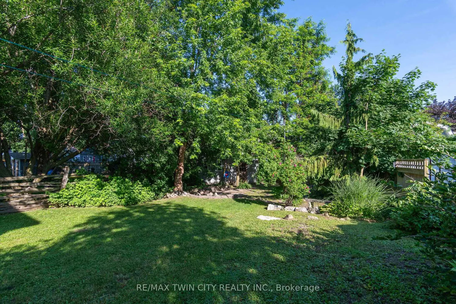 162 Parkside Drive photo 2