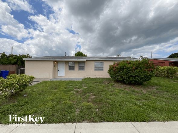 4951 SW 16th St, Plantation, FL, 33317