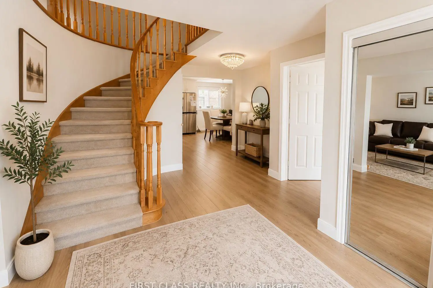 2360 Credit Valley Road photo 2
