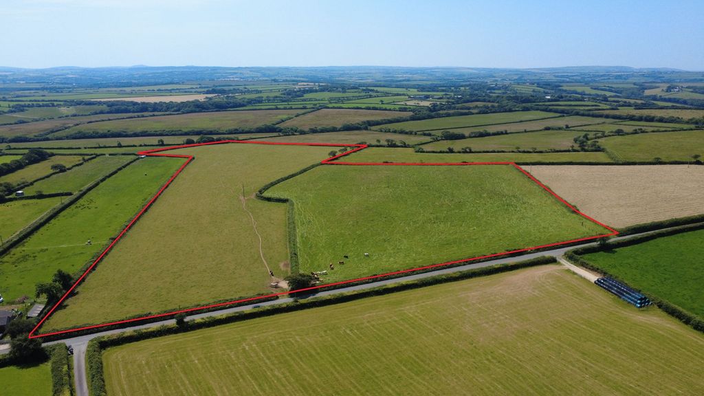 Land for saleWeek St Mary, Holsworthy EX22